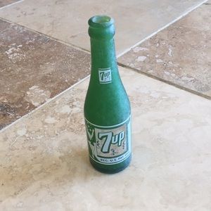 VINTAGE TRINIDAD, CO 7-UP BOTTLE
